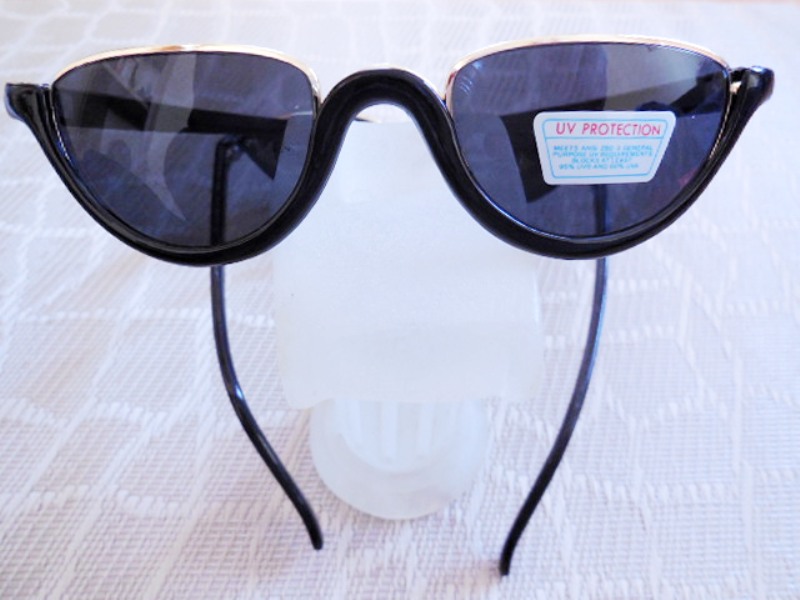 02387 stylische Sonnenbrille schwarz - Goldrand
