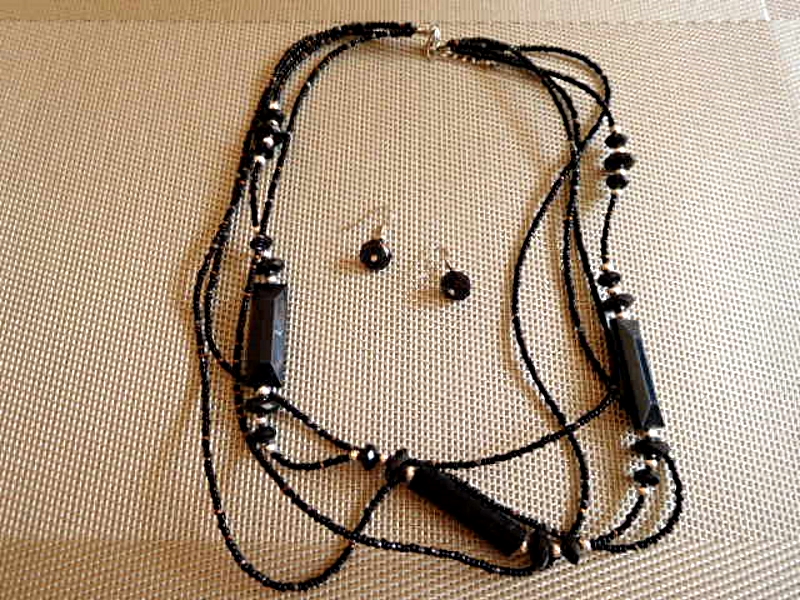 03198 Schmuckset - Halskette und Ohrhänger